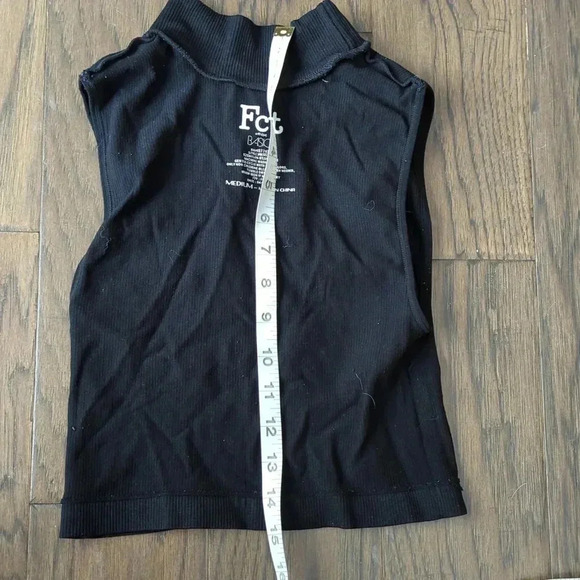 Stretchy  Top - Picture 4 of 6